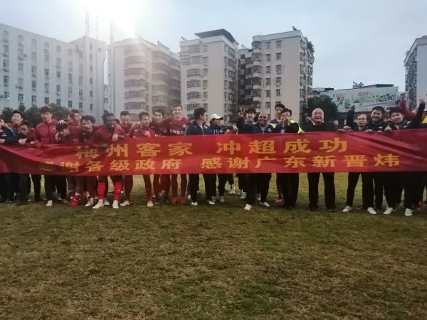 也许如果巴塞罗那留住阿劳霍，他们会让拜仁得到朗格莱。